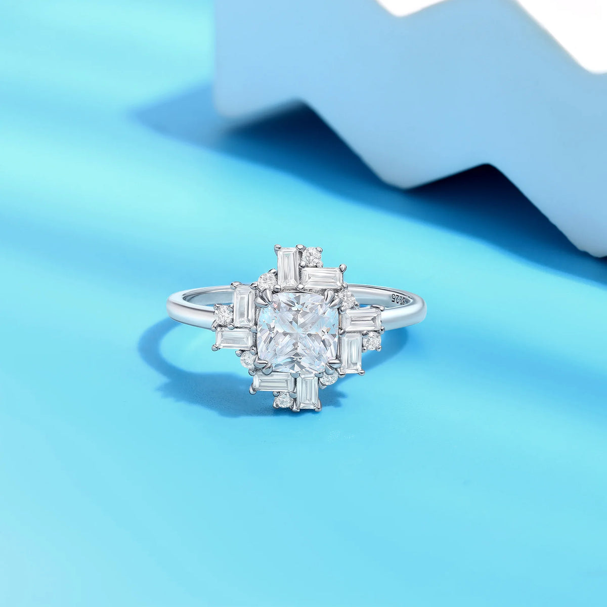MuShan Brand Jewelry 925 Sterling Silver Ring Cubic Zirconia 7A Triangle Formal for Her 18K Gold Plated Fine Jewelry Rings