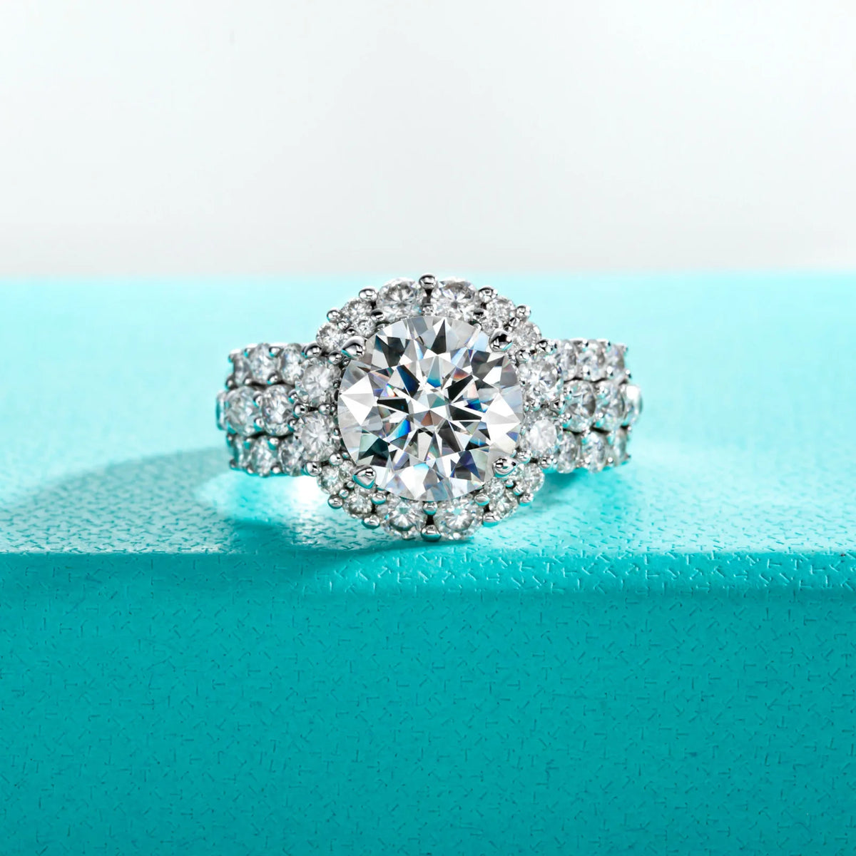 MuShan Designer Jewelry 925 Sterling Silver Ring Brilliant Moissanite Present Ring Ladies 18K Gold Plated MST Patent Fine Rings