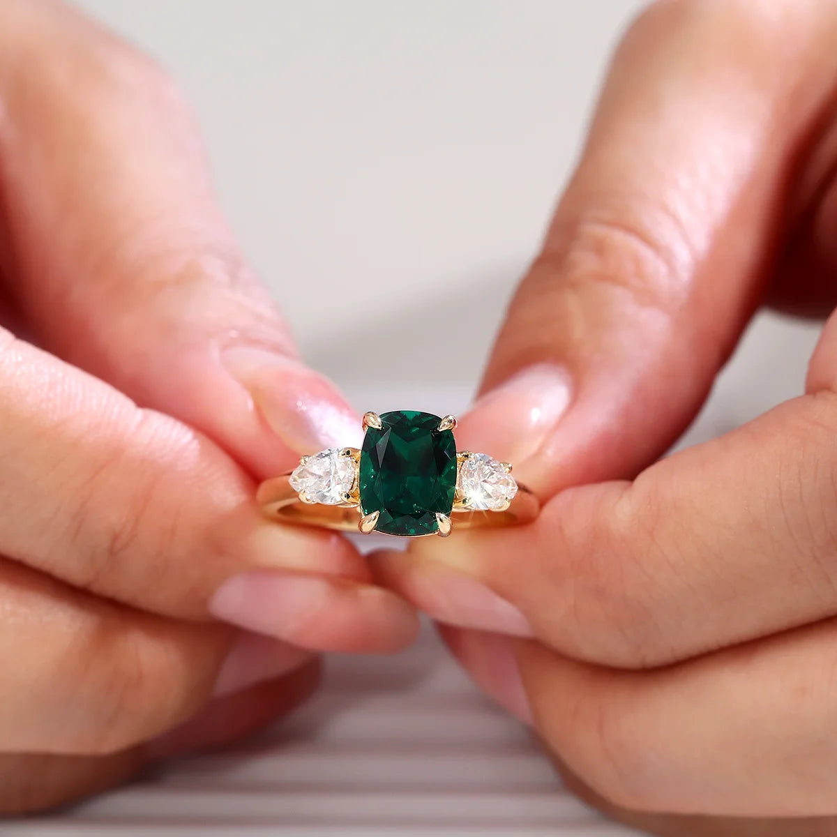 MUSHAN Custom Jewelry 10k 14k 18k Gold 925 Silver Sterling Ring Lab Grown Green Emerald Wedding Ring for Women 18K Gold Jewelry