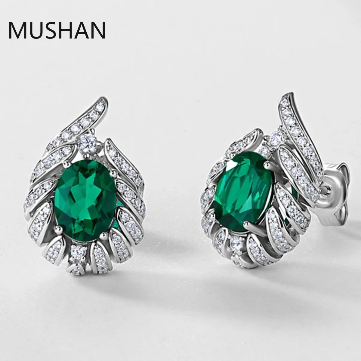 MUSHAN Bijoux de luxe Boucles d'oreilles clous en argent sterling 925 pour femmes, boucles d'oreilles à tige avec émeraude de laboratoire certifiée GRC