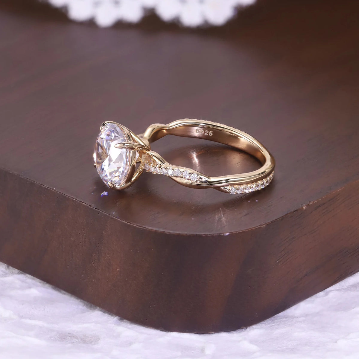 Anillo de plata de ley 925 MuShan Luxury Jewelry, anillo de aniversario con moissanita color D para mujer, bañado en oro de 18 quilates, anillos con patente MST
