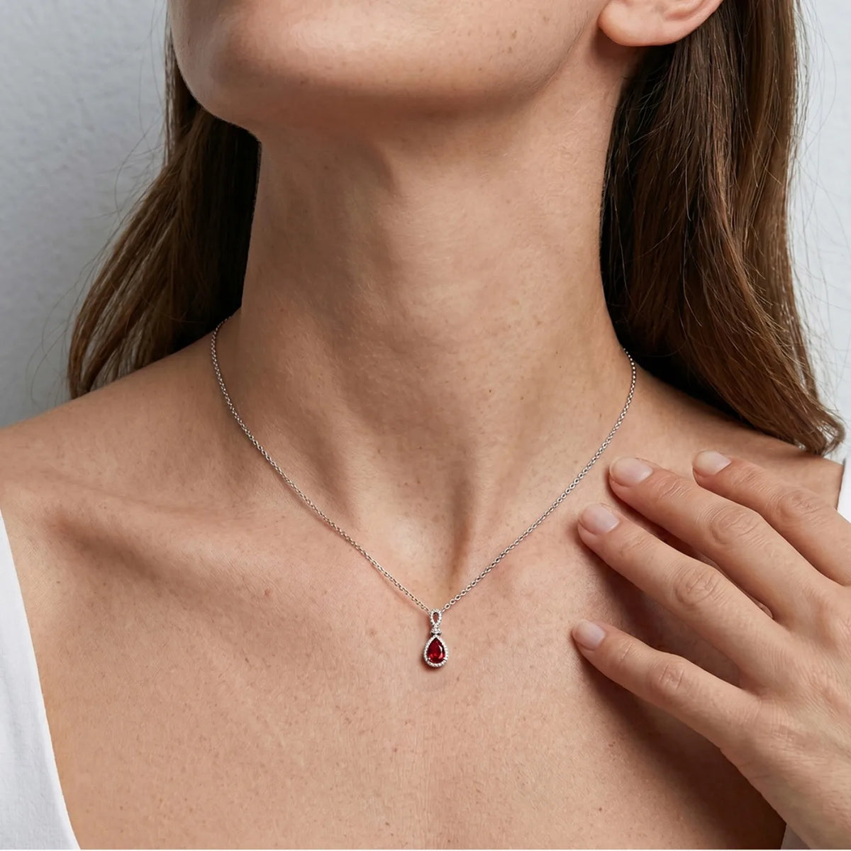 MUSHAN Luxury Jewelry 925 Sterling Silver Chain Pendant Necklace Lab Grown Emerald Ruby Gemstones Necklaces Pendants GRC Jewelry