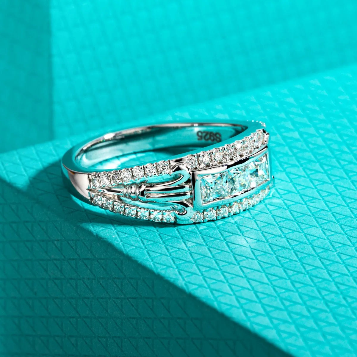 MUSHAN Luxury Jewelry 925 Sterling Silver Ring Band Women GRA Certificated Moissanite Diamond Emerald D Color Rings Fine Jewelry