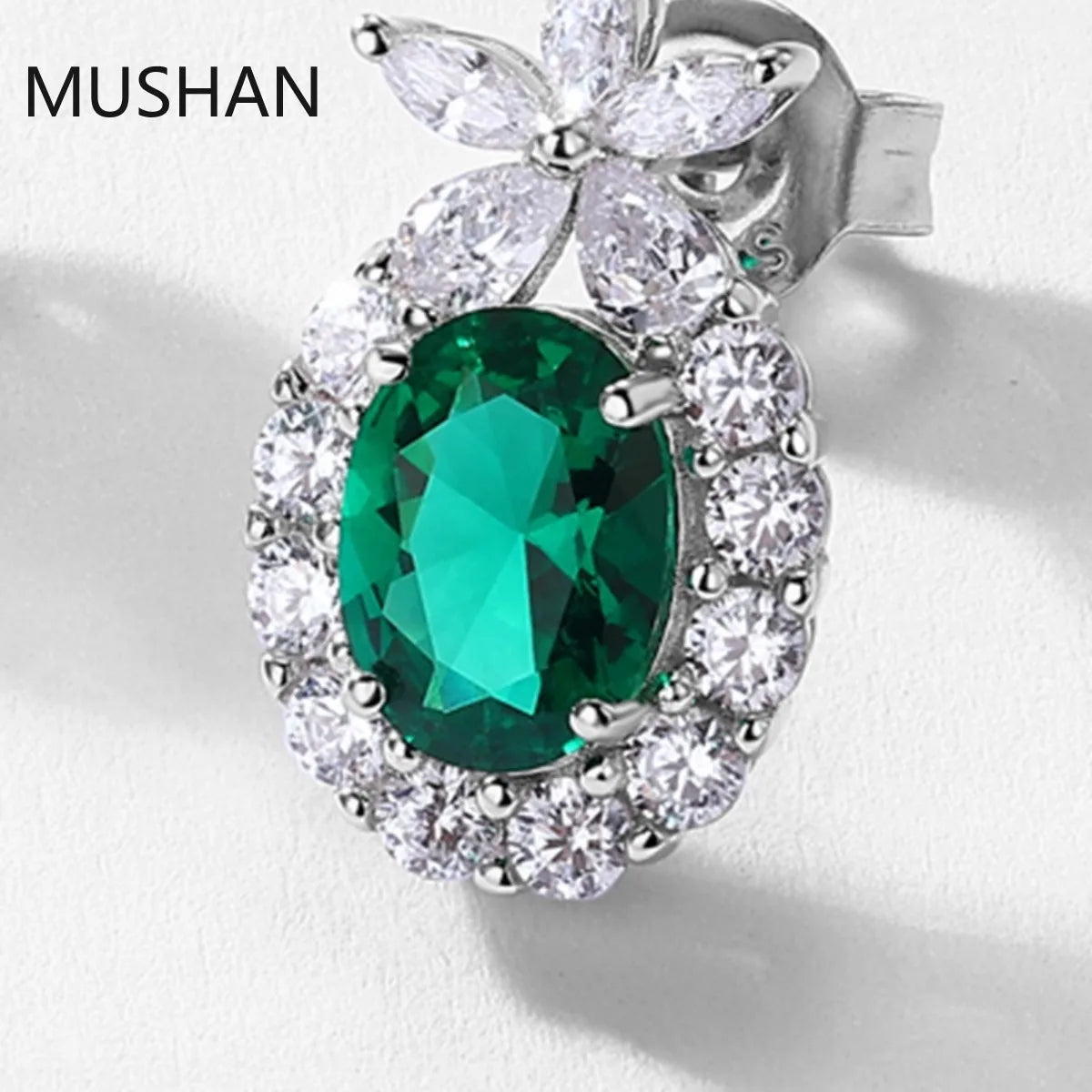 MUSHAN Luxury Jewelry S 925 Sterling Silver Stud Earrings Women GRC Certificated Lab Grown Emerald Earrings Stud Ear Pin Jewelry