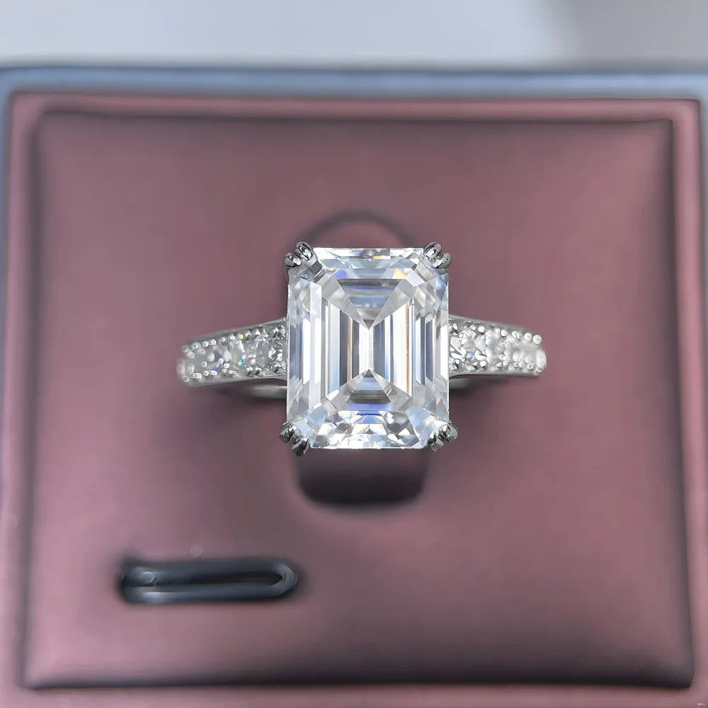 Anillo de mujer Mushan Luxury Jewelry de plata de ley S925 con moissanita de 4 quilates, corte de 8x10 mm y color D