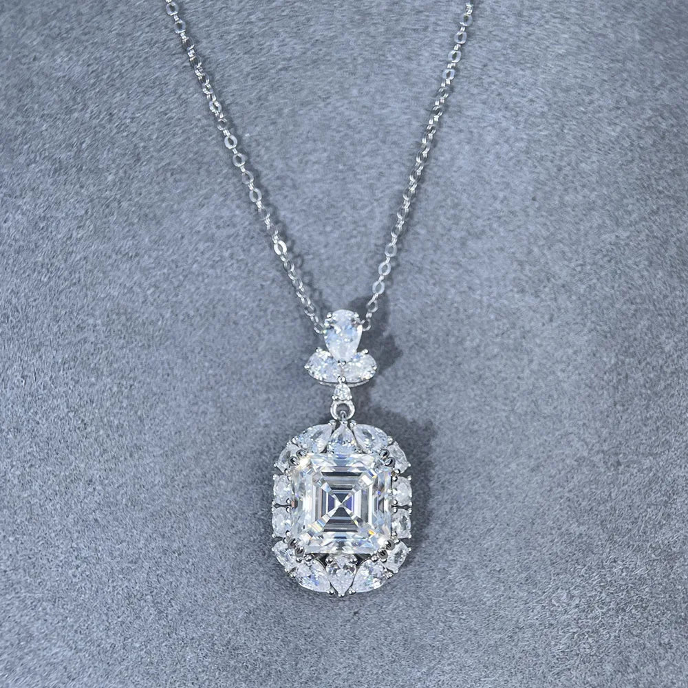 MuShan Brand Jewelry 925 Sterling Silver Necklaces Emerald Moissanite Promise Sparkling for Fiancee Real Gold Plated MST Patent
