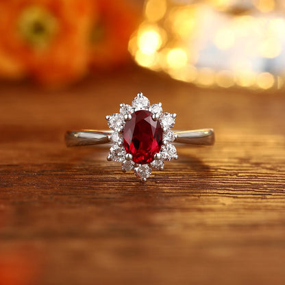 MUSHAN Bague personnalisée en argent sterling 925, bague classique ovale avec émeraude rouge de laboratoire pour femme, plaqué or 18 carats, bague d'anniversaire