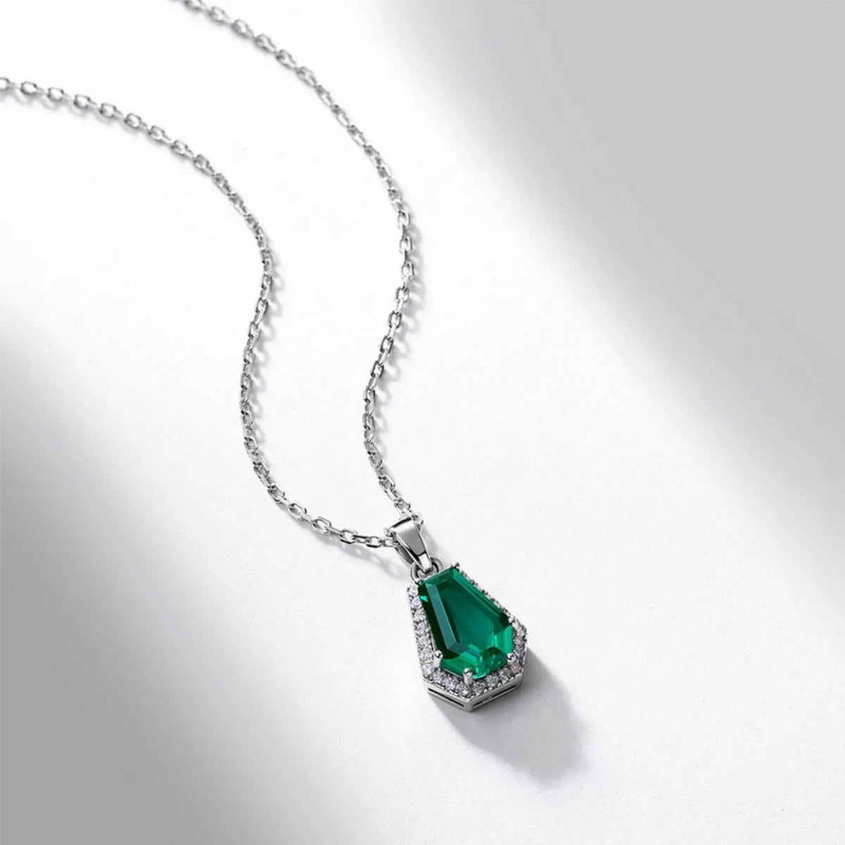 MUSHAN Luxury Jewelry 925 Sterling Silver Chain Pendant Necklace Lab Grown Emerald Ruby Gemstones Necklaces Pendants GRC Jewelry