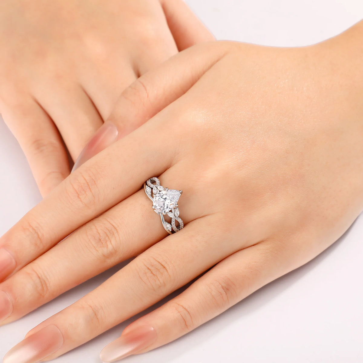 Anillo de plata de ley 925 de MuShan Luxury Jewelry con circonita de grado 7A, estilo esmeralda, formal, para esposa, bañado en oro real, joyería fina