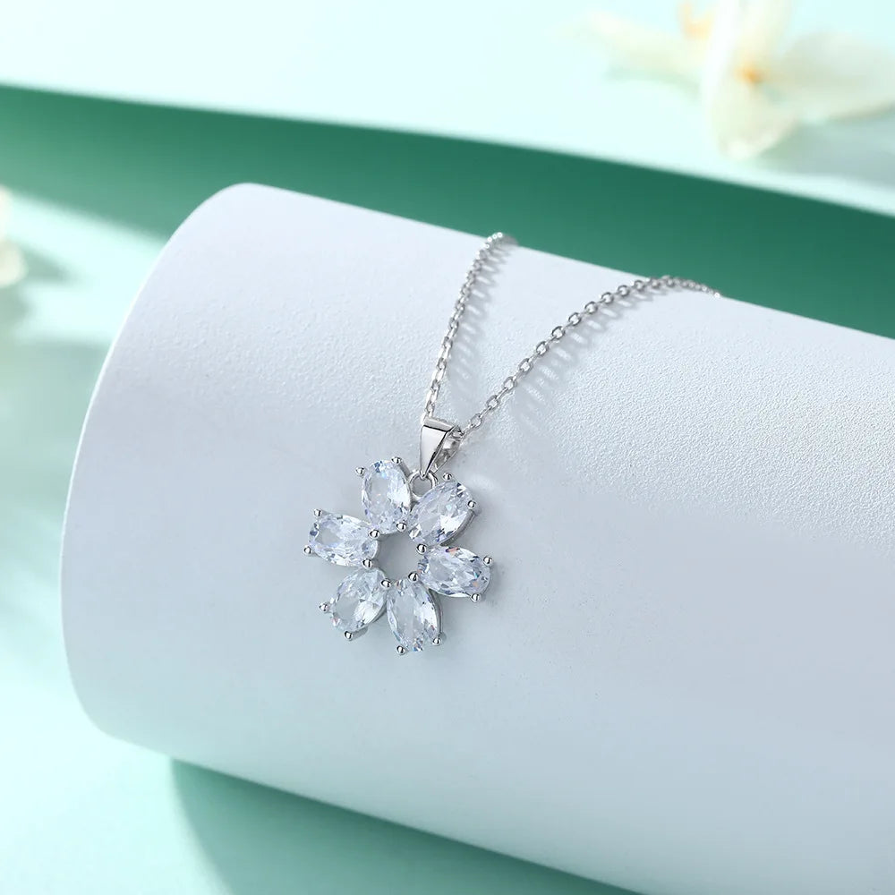 Collar de plata de ley 925 de MuShan Luxury Jewelry con circonita 5A, cruz de promesa para niñas, colgante de joyería premium bañado en rodio