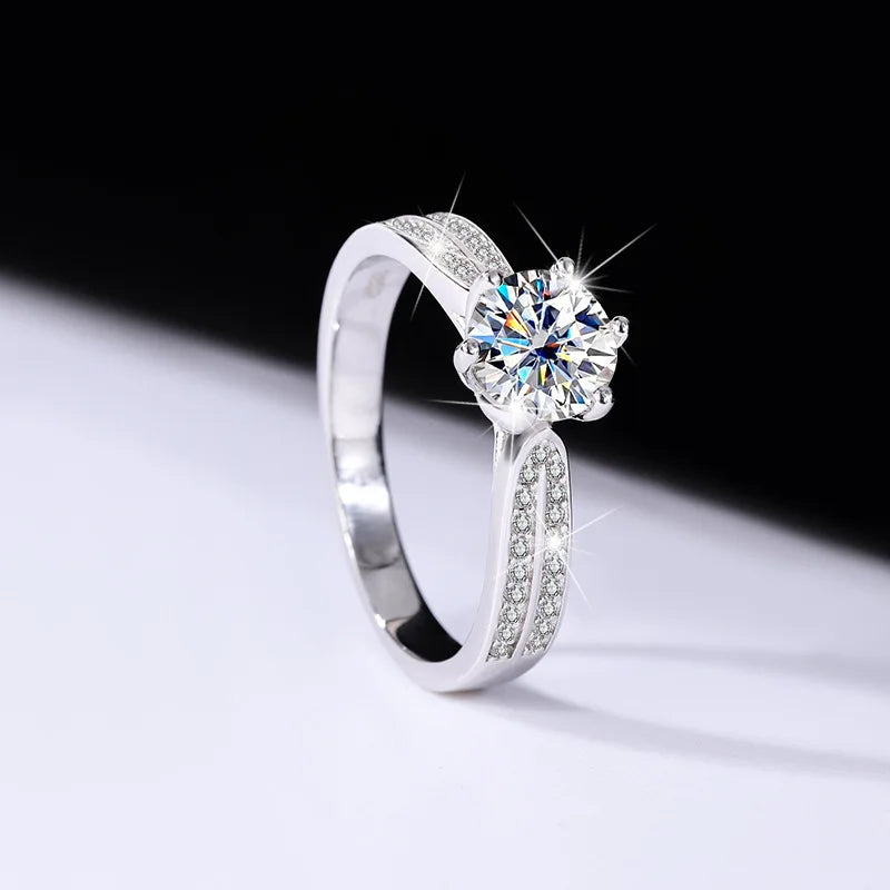 Mushan Luxury Jewelry S925 Silver Moissanite Star Queen Ring Pure Silver Ring With Six Prongs Of Diamonds For Women