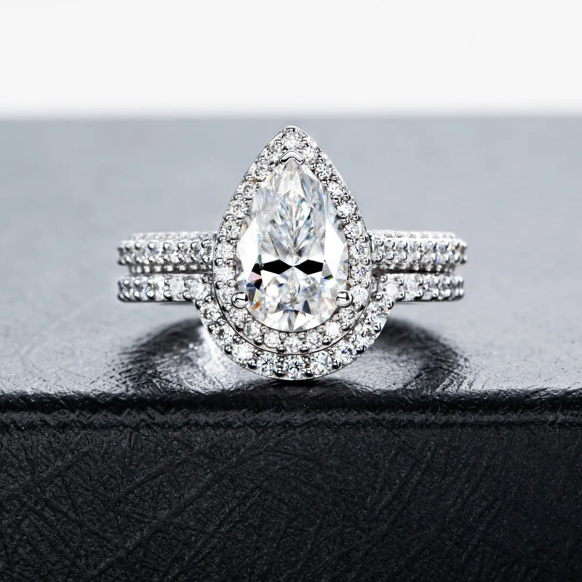 Anillo de plata de ley 925 de MuShan Luxury Jewelry, anillo de moissanita para regalo de Navidad para amigas, baño de oro de 18 quilates, anillos de alta gama con patente MST
