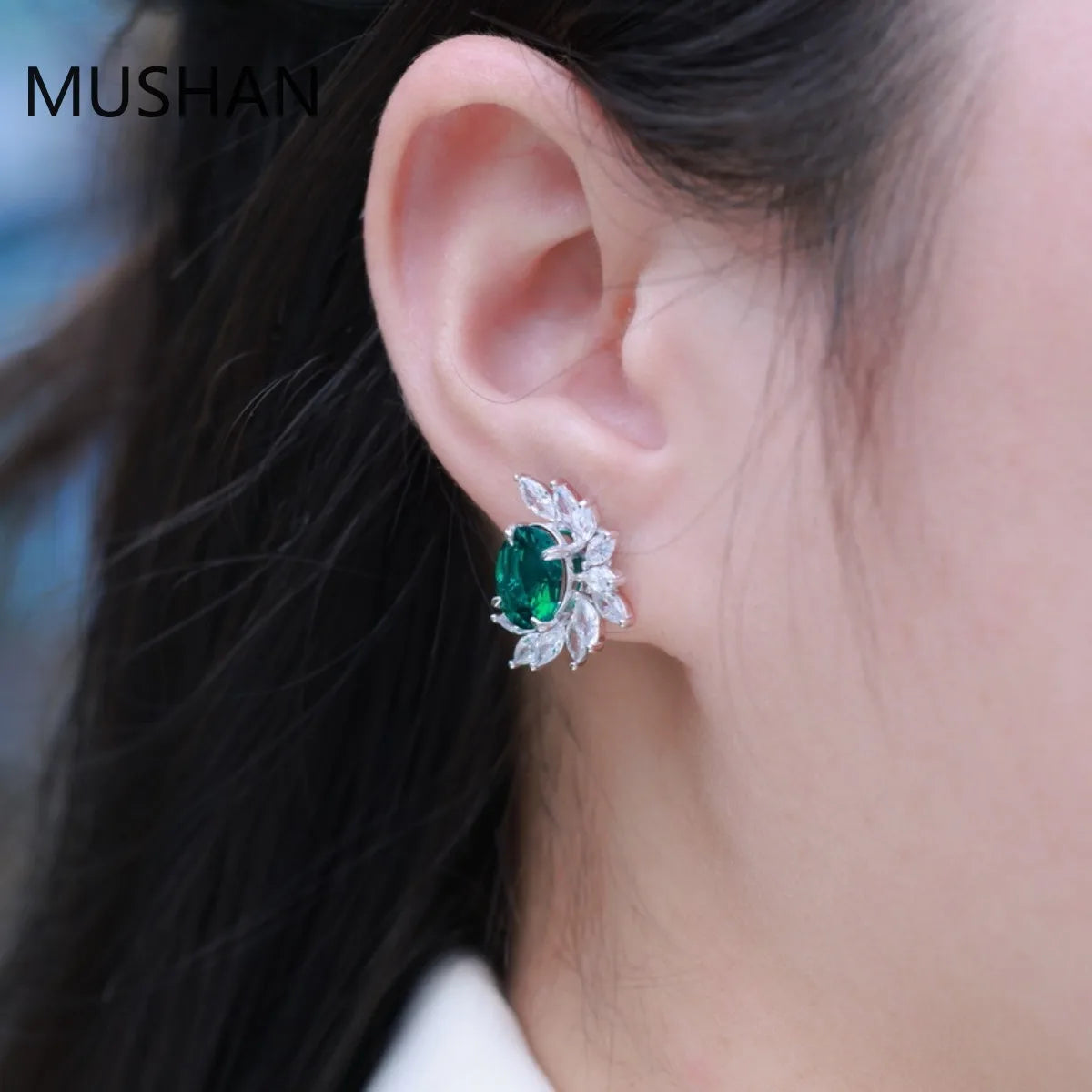 MUSHAN Luxury Jewelry S 925 Sterling Silver Stud Earrings Women GRC Certificated Lab Grown Emerald Earrings Stud Ear Pin Jewelry